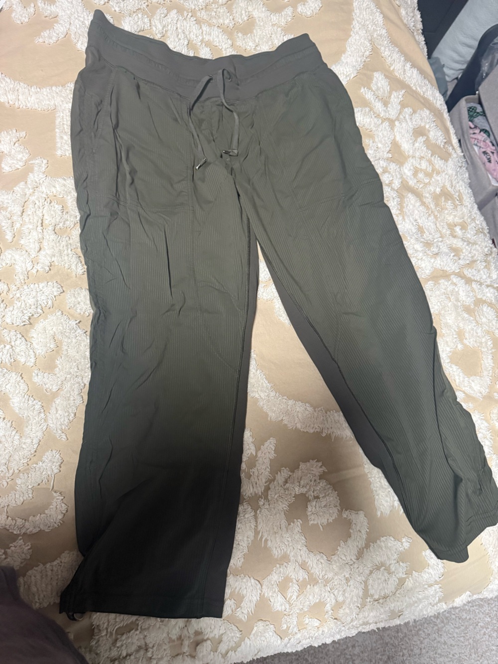 Lululemon Dance Studio Pants. Olive Green, size 12